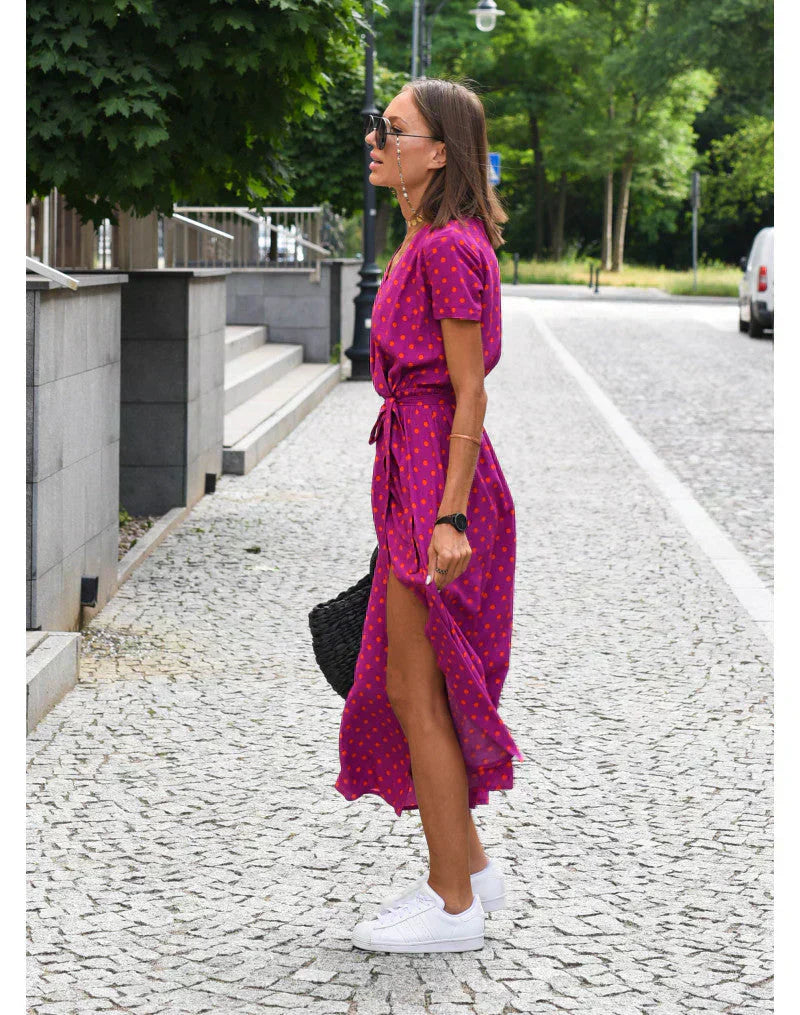 Julia – Robe Élégante avec Décolleté en V et Coupe Sculptante